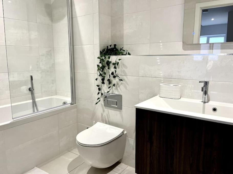 Luxury 3 Bed House W Parking & Garden! 1 Villa Bournemouth Luaran gambar